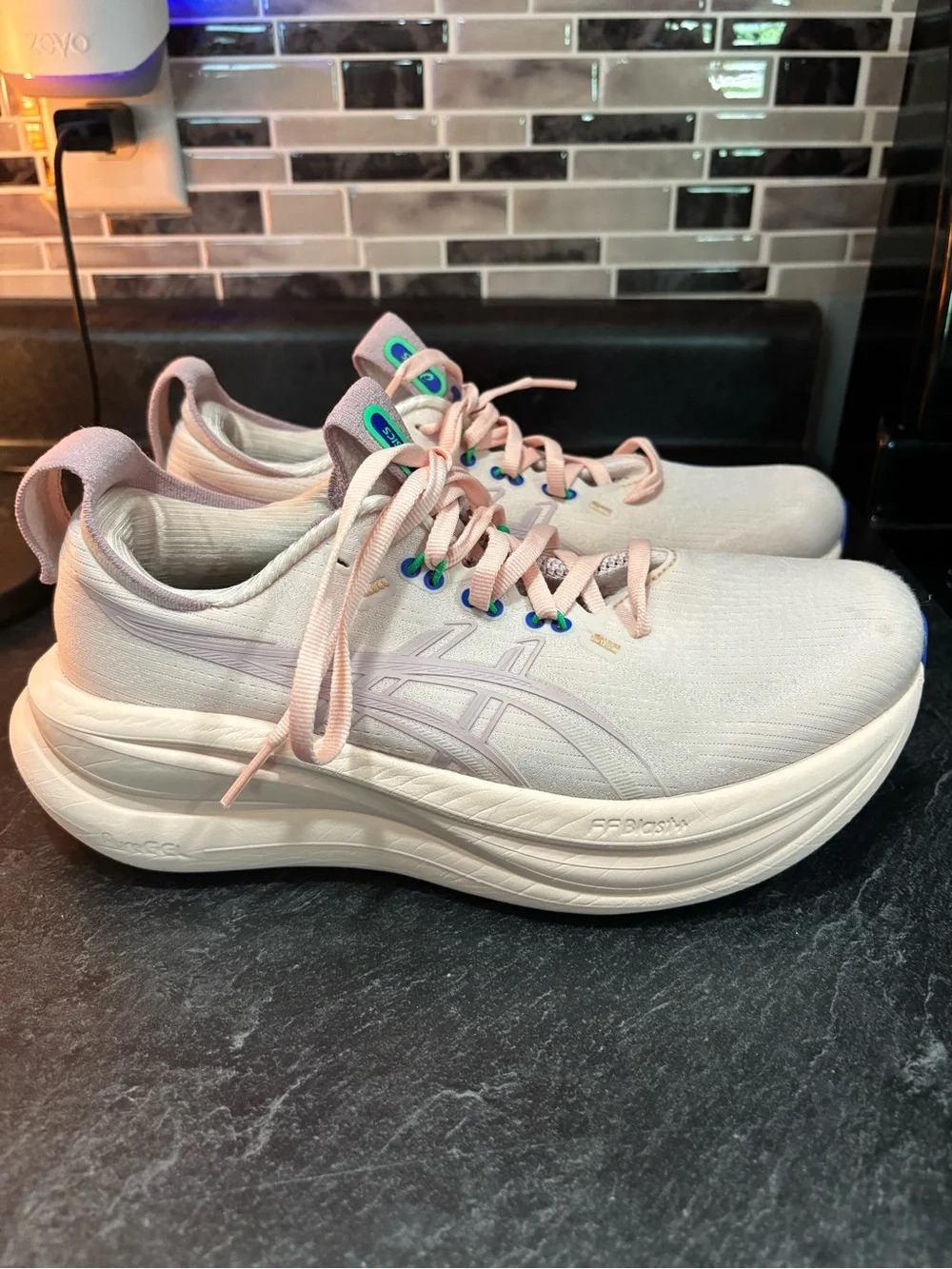 Light Pink Women's Running Sneakers - Asics gel nimbus 27